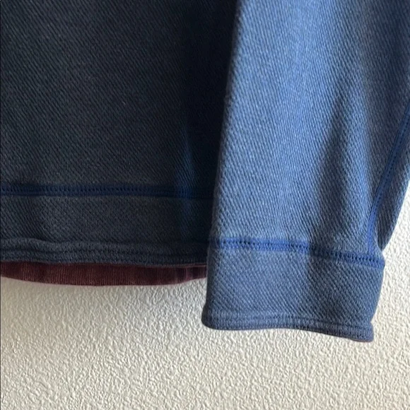 Tommy Bahama Flipshore Half-Zip Reversible Sweatshirt Navy/Burgundy - Picture 4 of 11